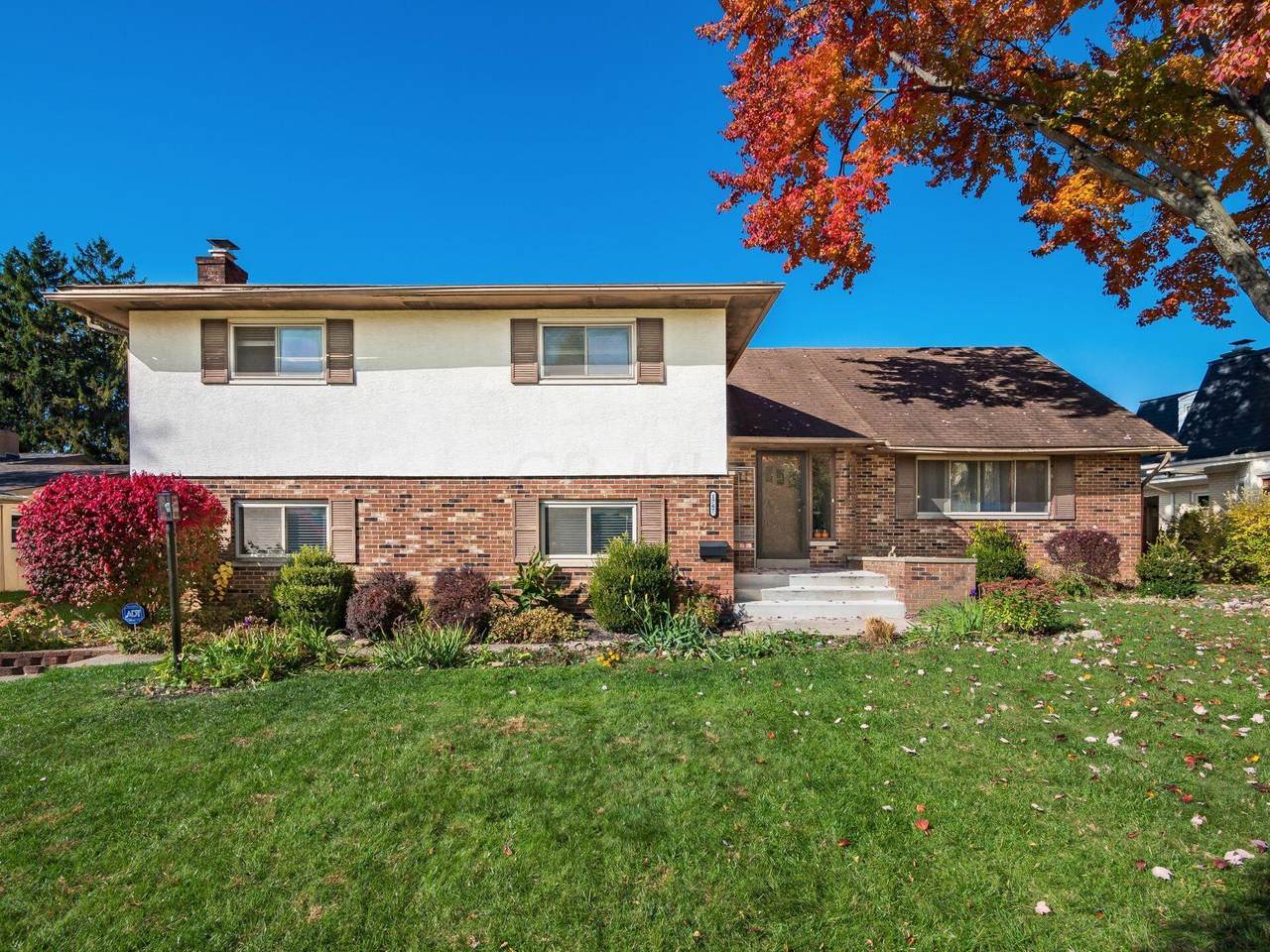 1767 Kenwick Road - Photo 1