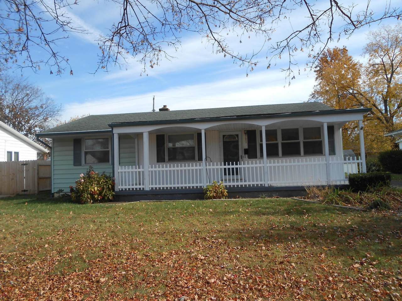 1052 Racine Avenue - Photo 1