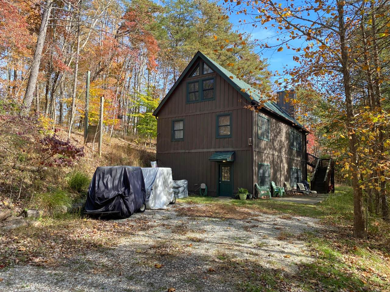 899 Kato Lane - Photo 1