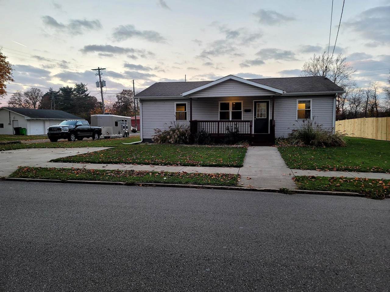 303 15 Street - Photo 1