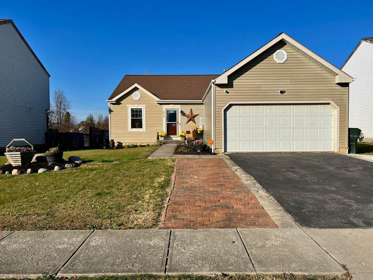 6926 Crescent Boat Lane - Photo 1