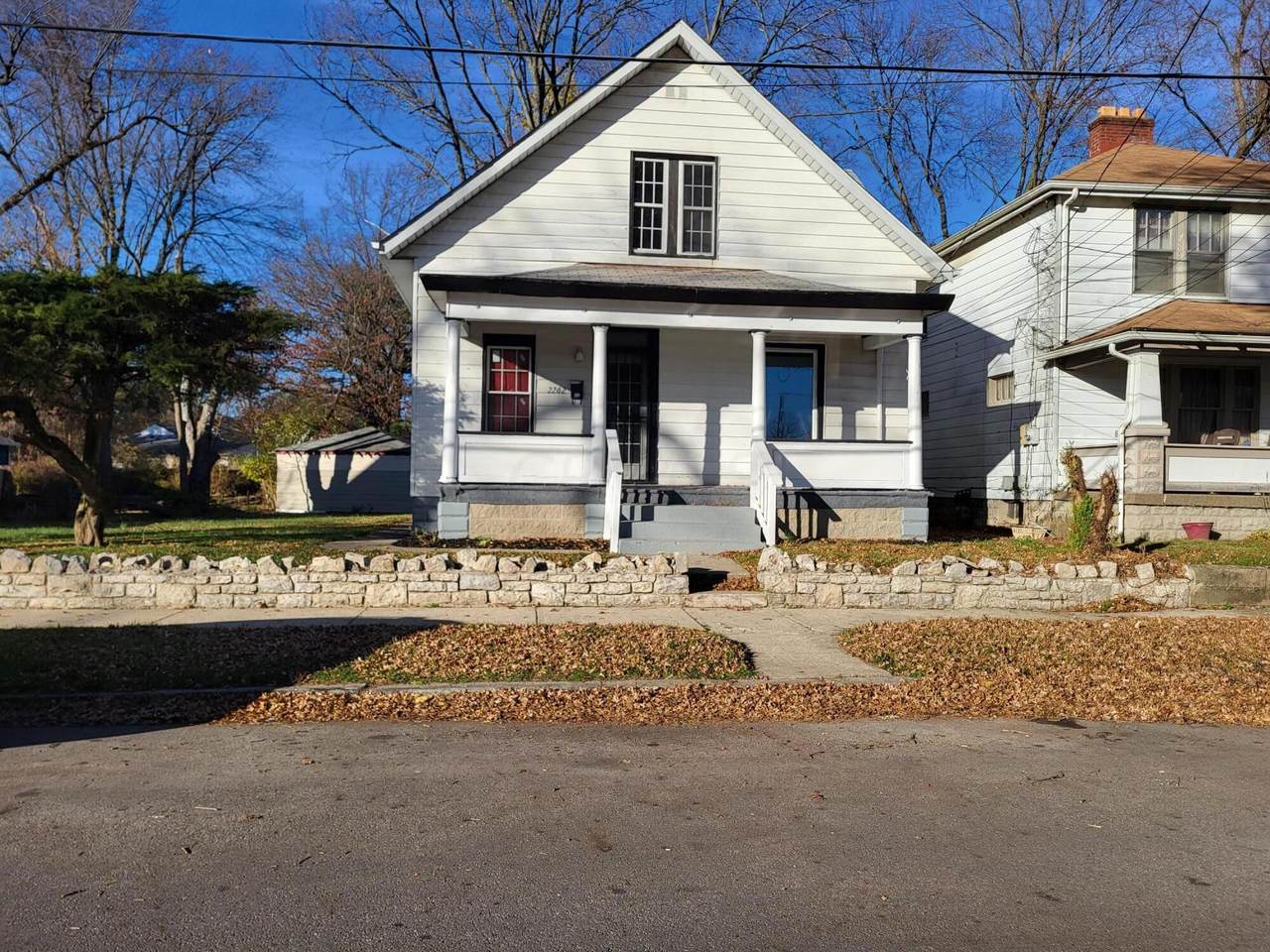 2262 Ridgeway Avenue - Photo 1