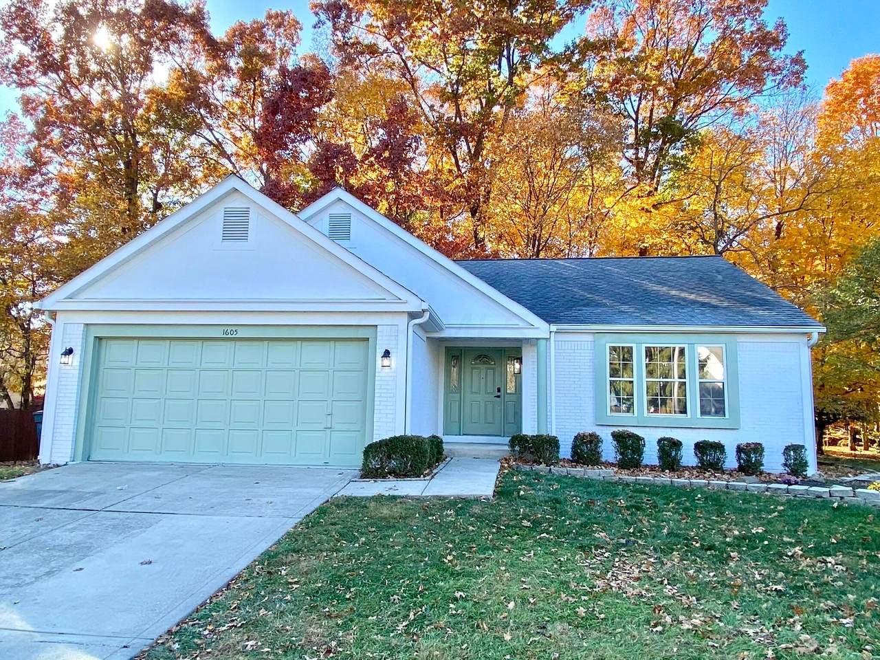 1605 Weiskopf Drive - Photo 1