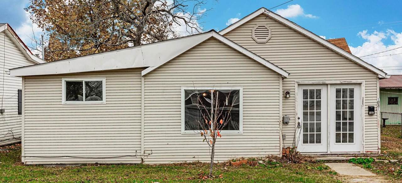 1031 Mirabeau Street - Photo 1