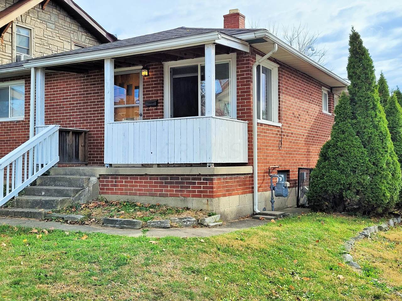 671 Thurman Avenue - Photo 1