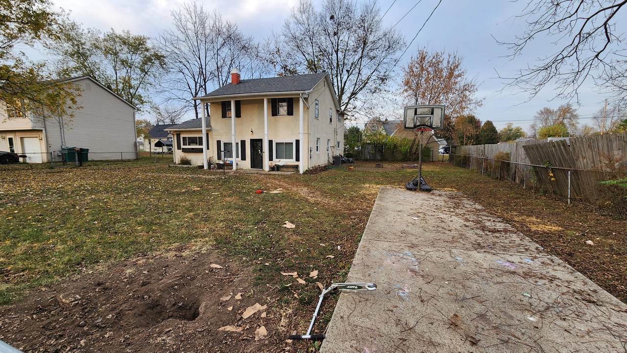 1676 Arcadia Avenue - Photo 1