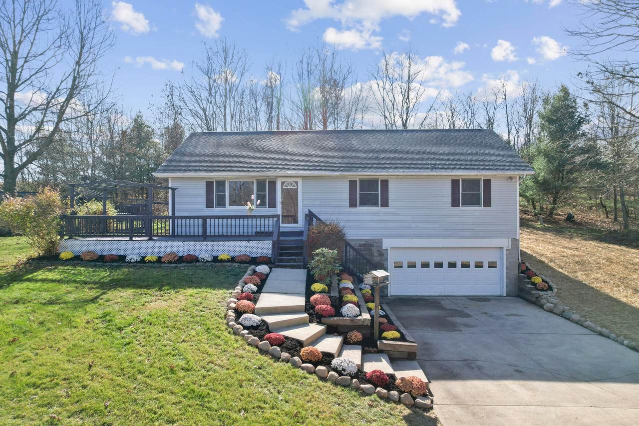 481 King Beach Drive - Photo 1