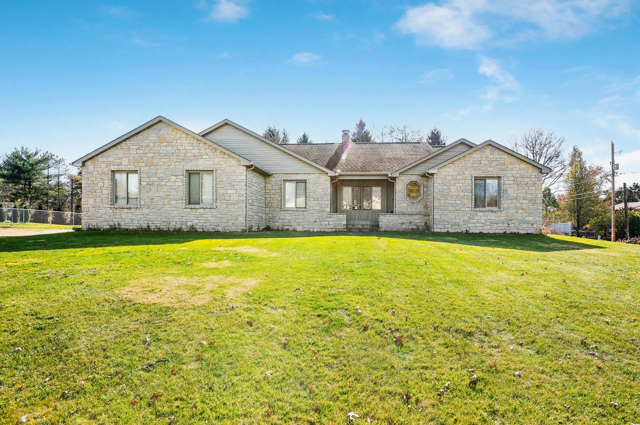 8221 Candlewood Way - Photo 1