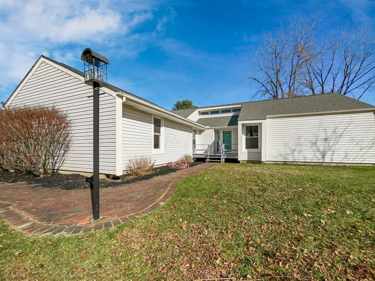 80 Laurel Drive - Photo 1