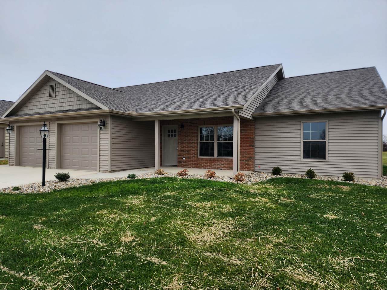 147 Kincora Drive Drive - Photo 1