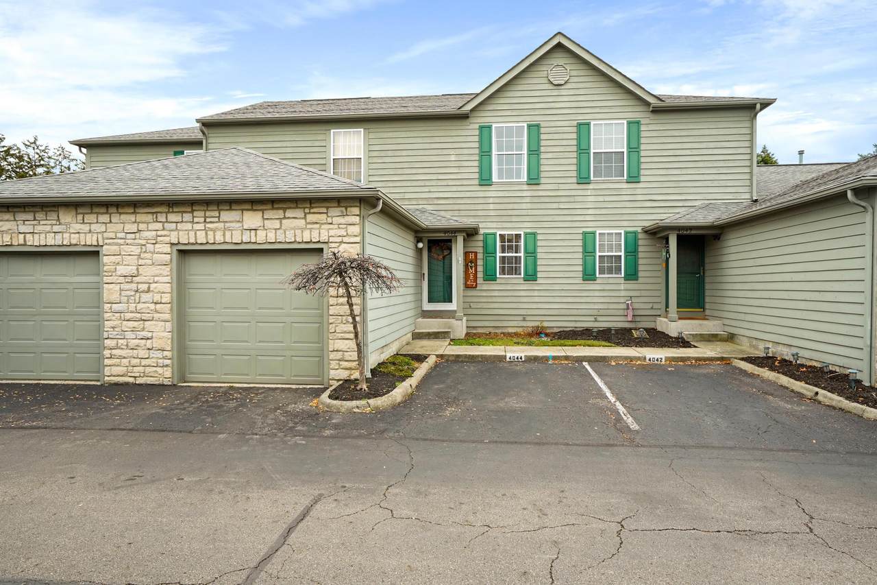 4044 Parkcove Drive - Photo 1