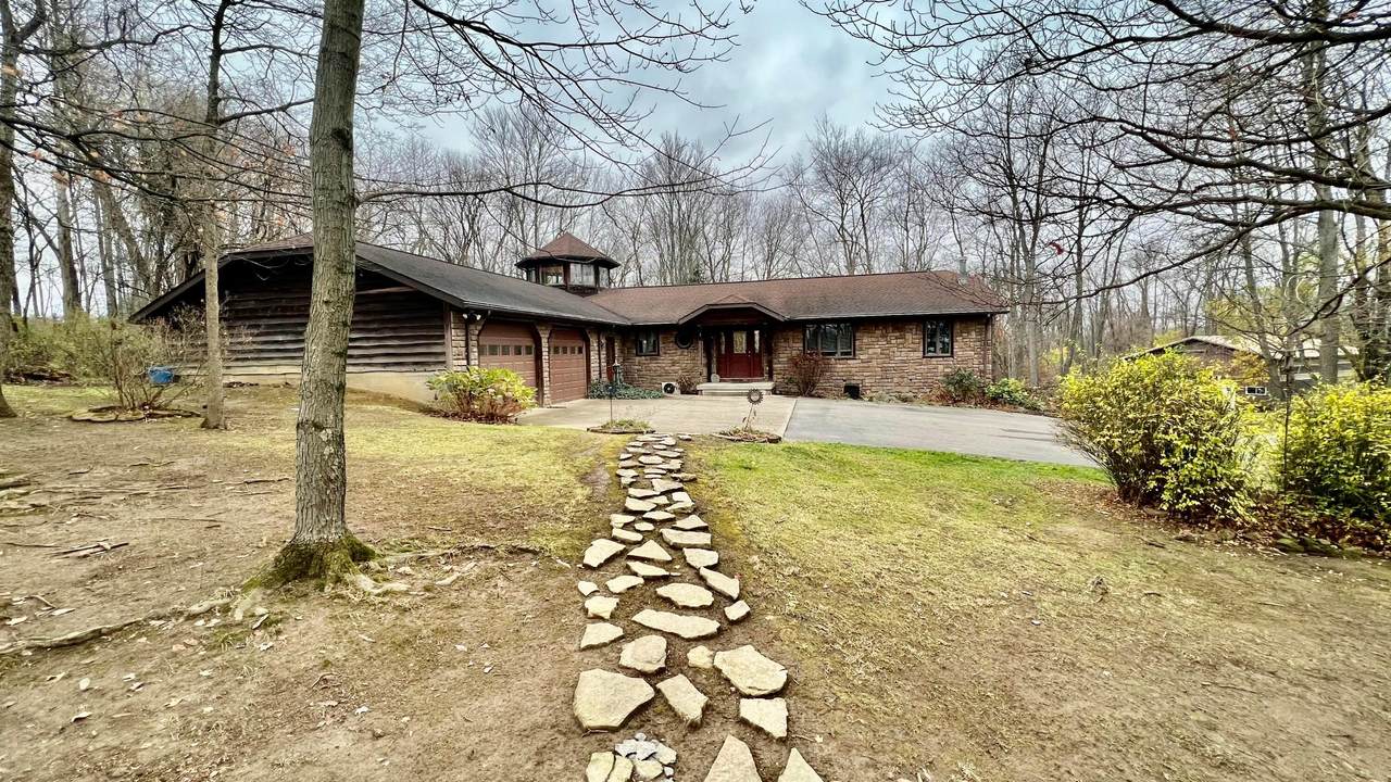 359 Thornwood Drive - Photo 1