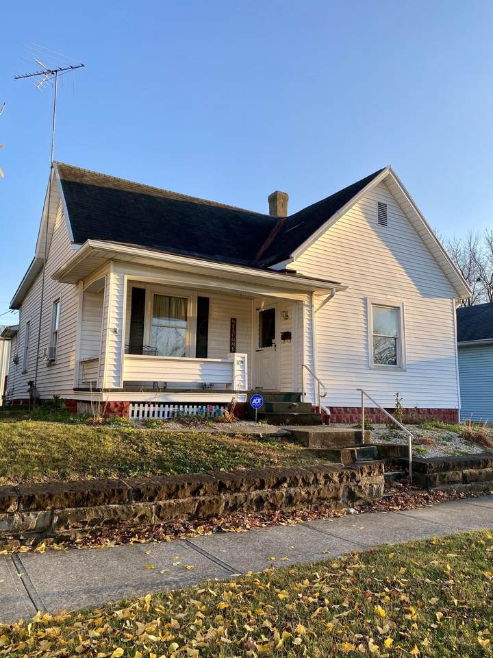 819 Temple Street - Photo 1