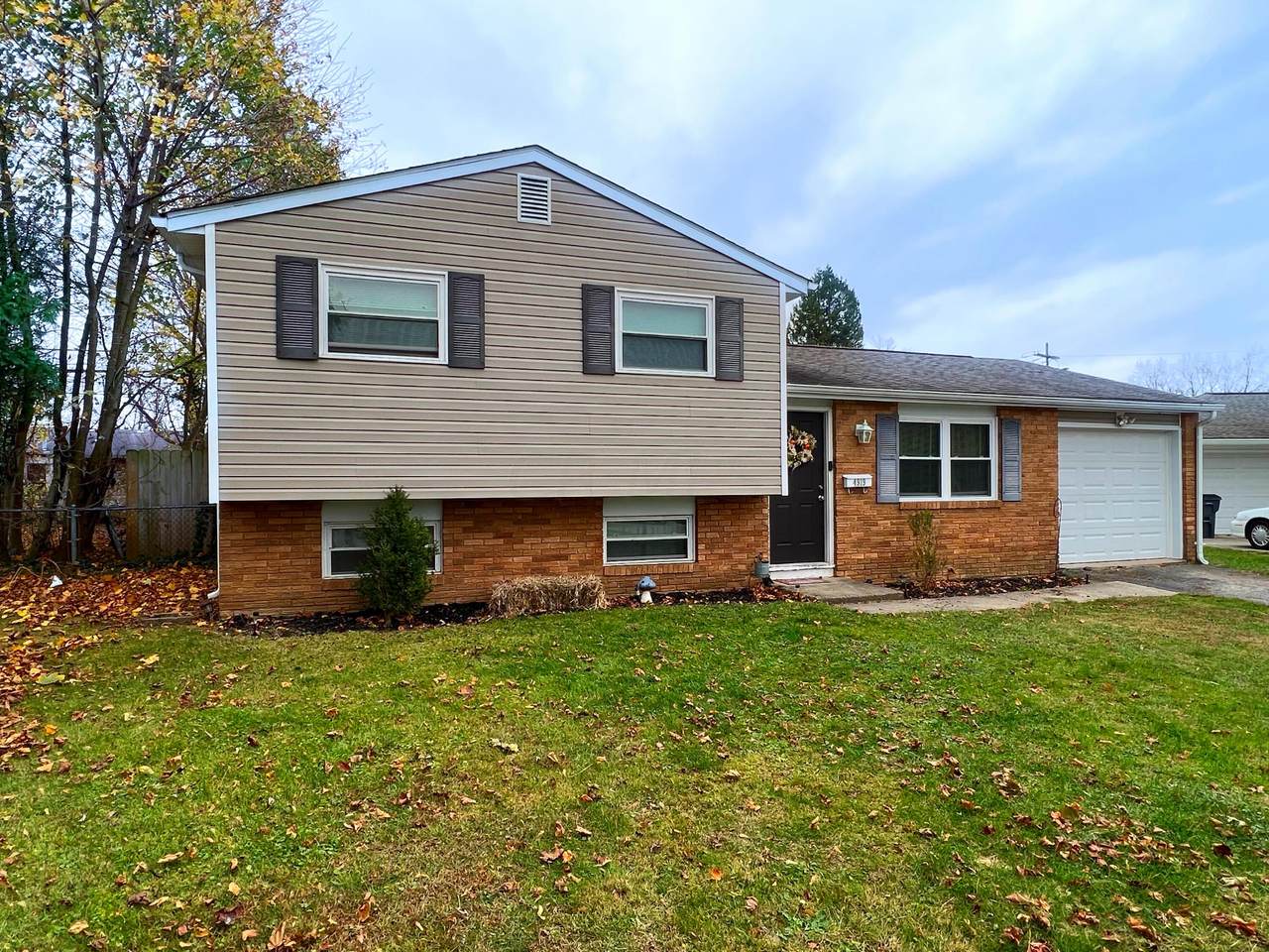 4919 Zimmer Drive - Photo 1