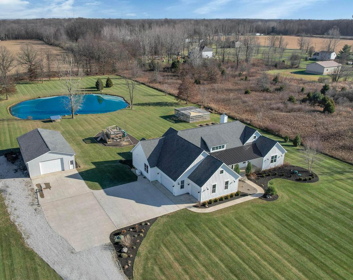 5565 Summit Road - Photo 1