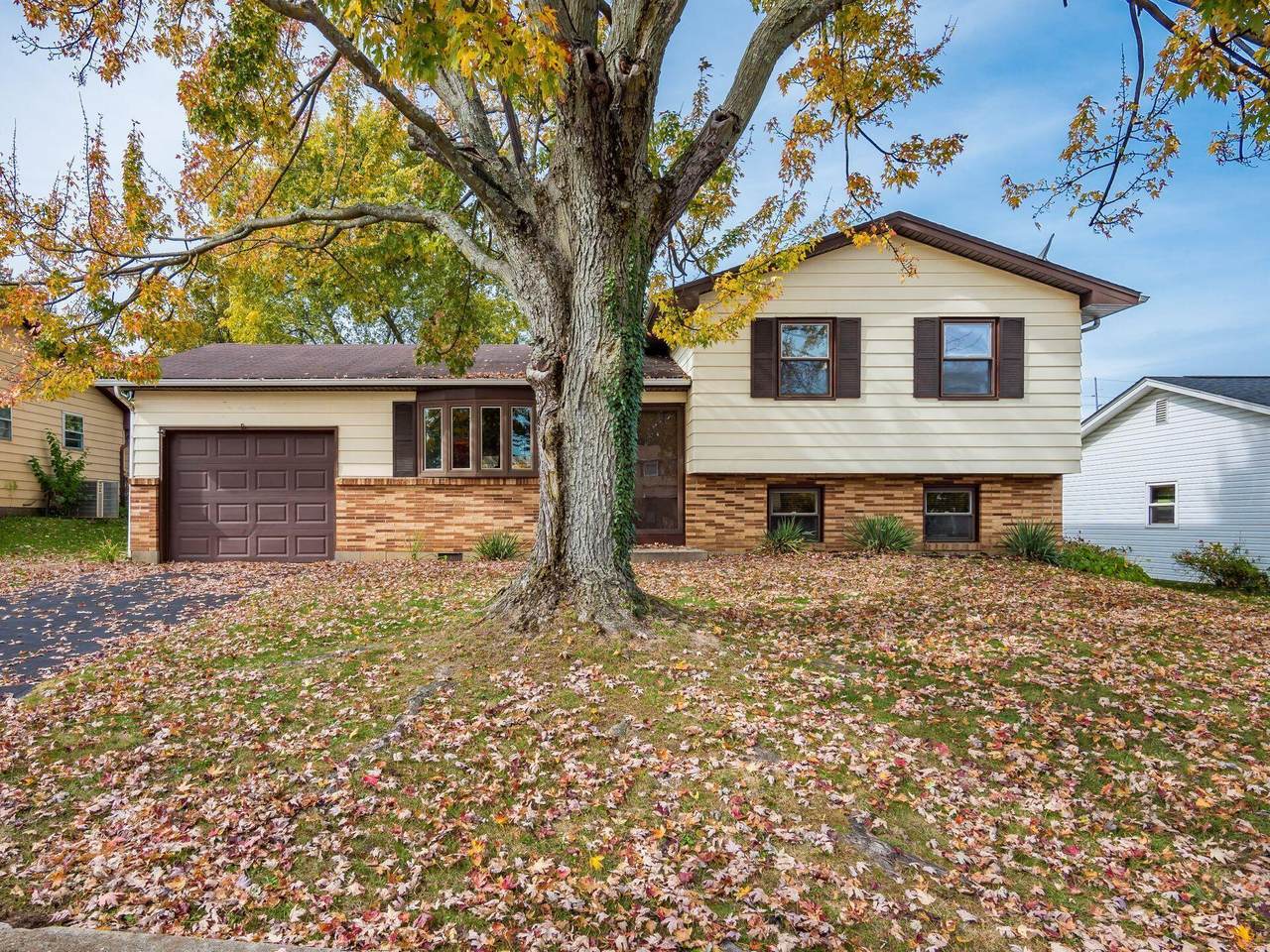 3263 Tareyton Drive - Photo 1