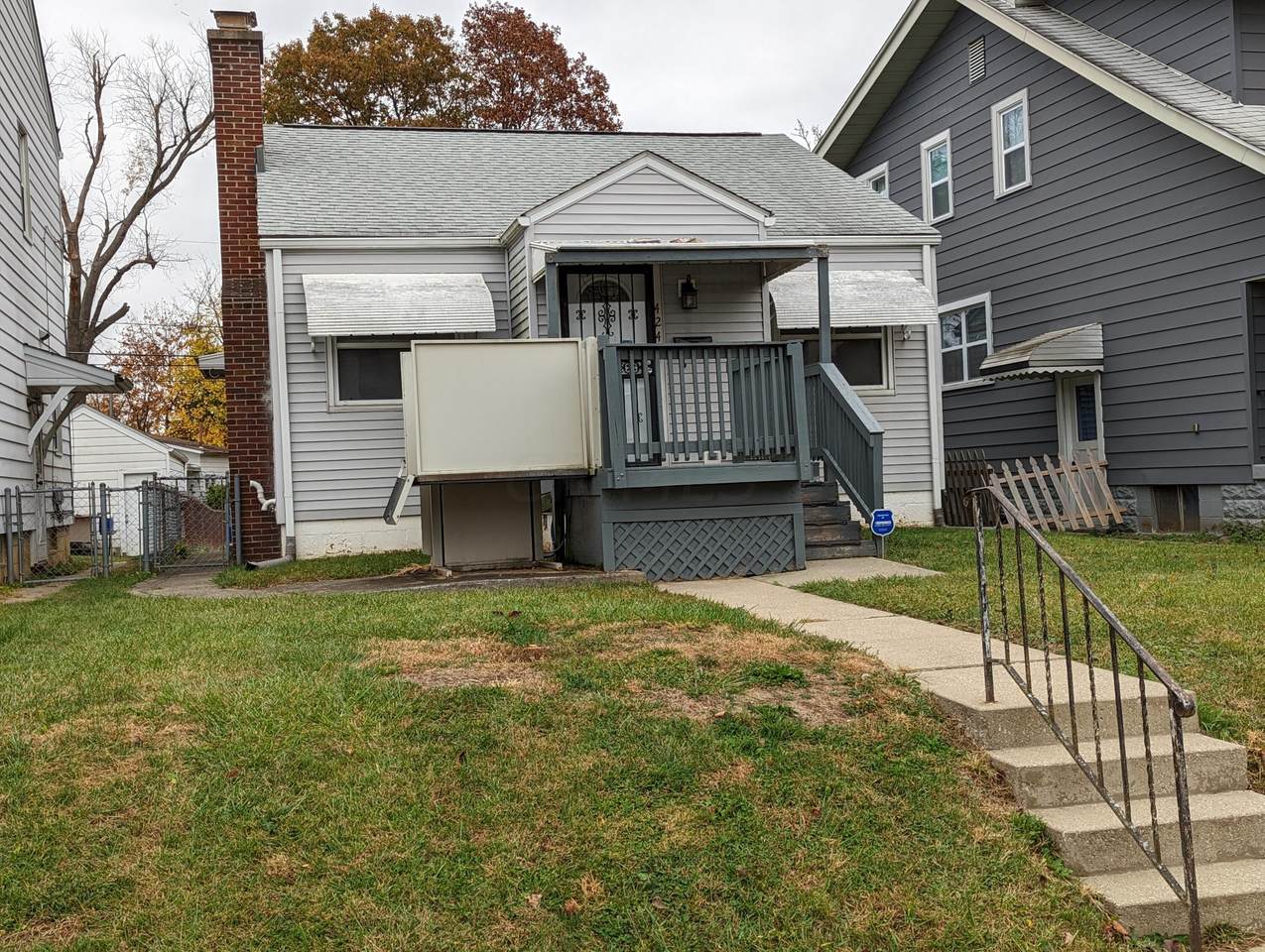 424 Townsend Avenue - Photo 1