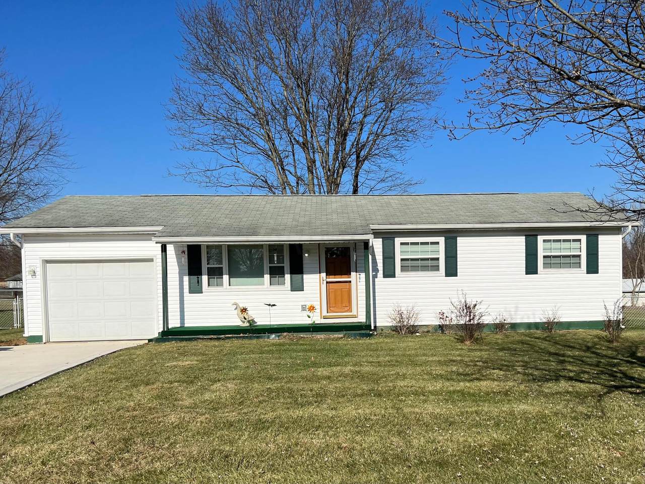 2635 Meadow Court - Photo 1