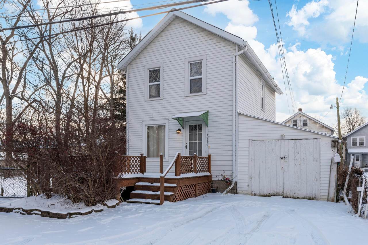 1819 Walnut Street - Photo 1
