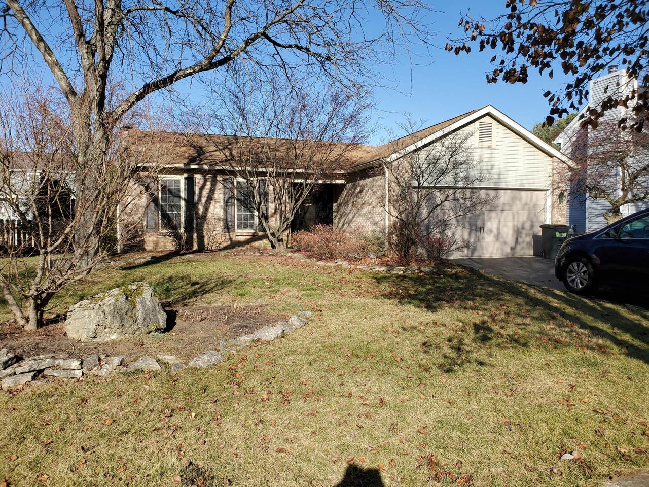 430 Meadow View Drive - Photo 1