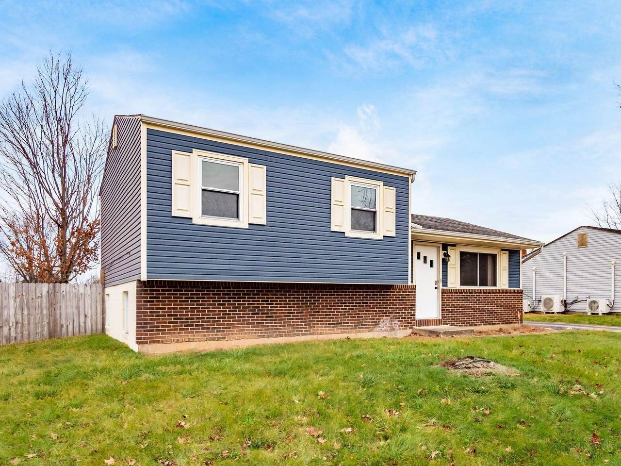 8628 Edgewater Avenue - Photo 1