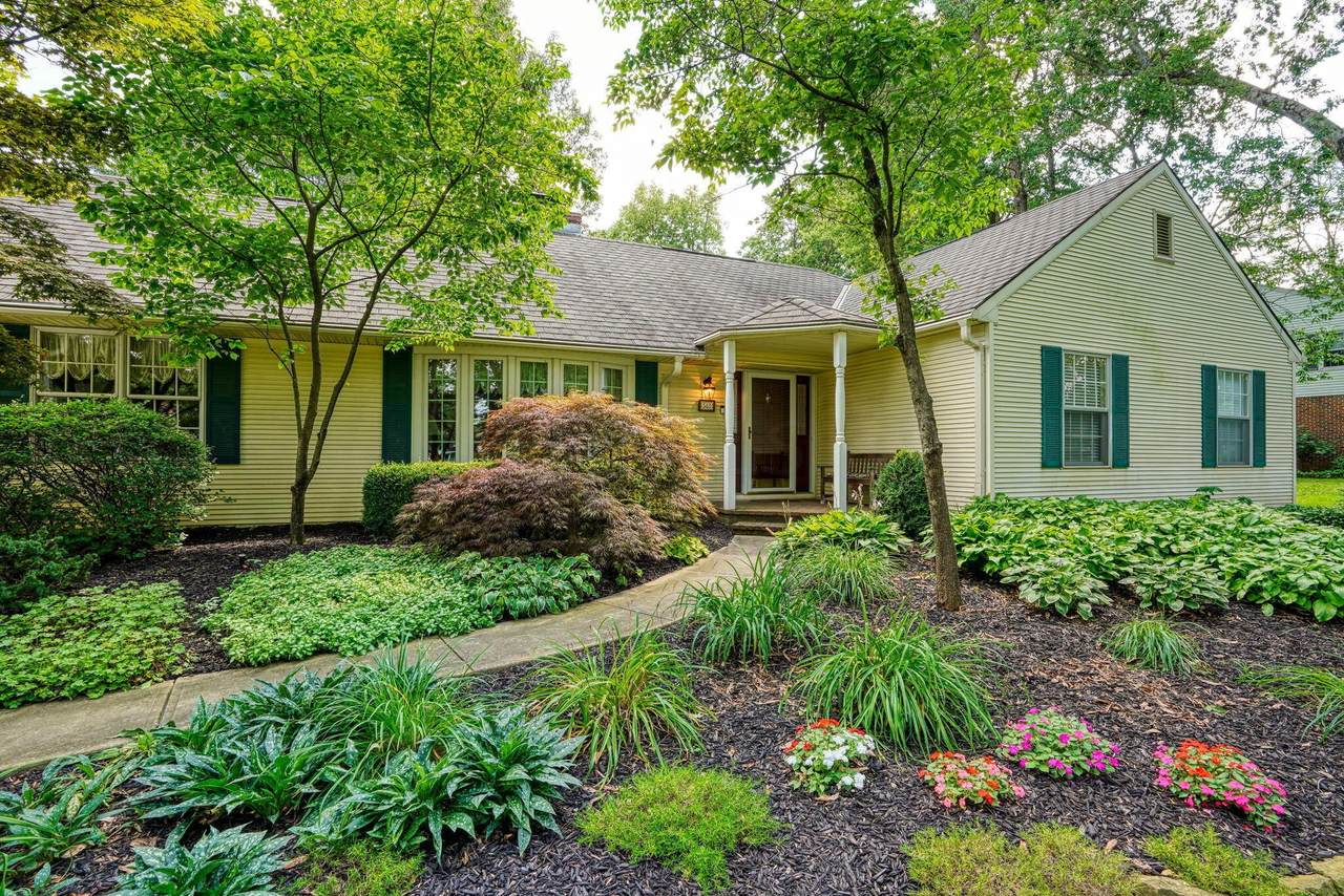 583 Hickory Place - Photo 1