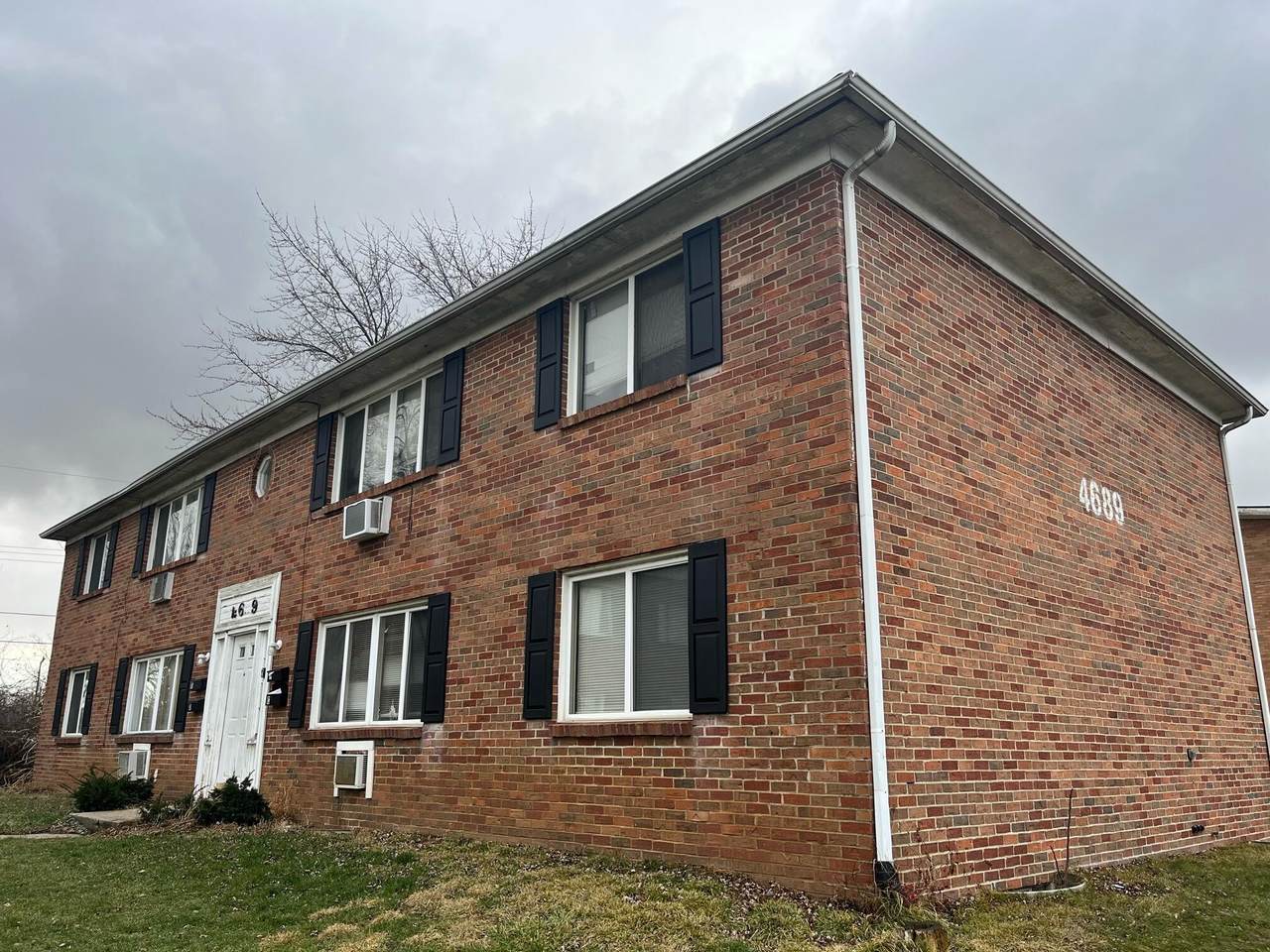 4689 Hilton Avenue - Photo 1