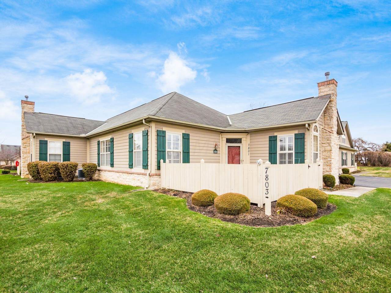 7801 Red Maple Place - Photo 1