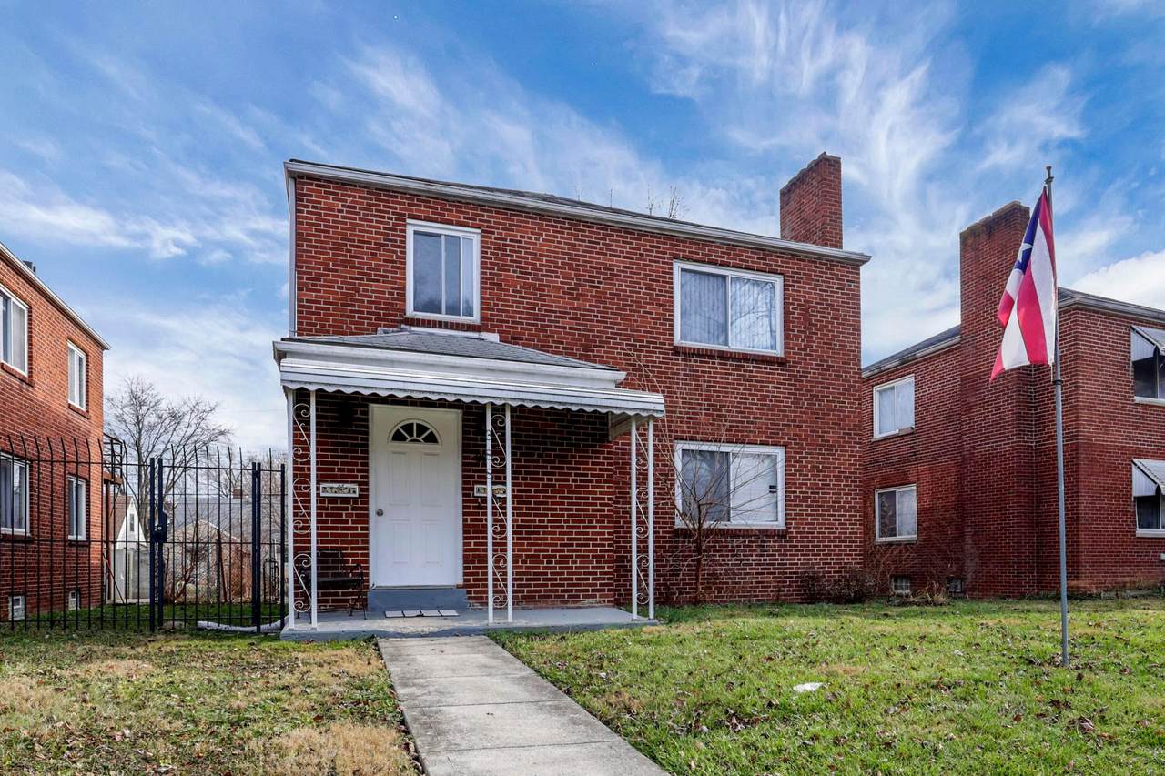 388 Chase Avenue - Photo 1