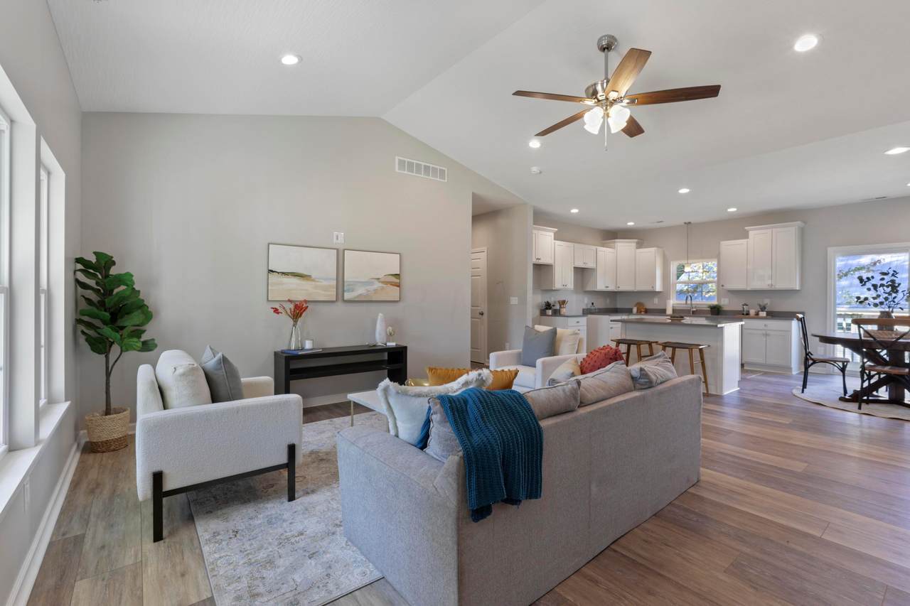 13337 Queen Road - Photo 1