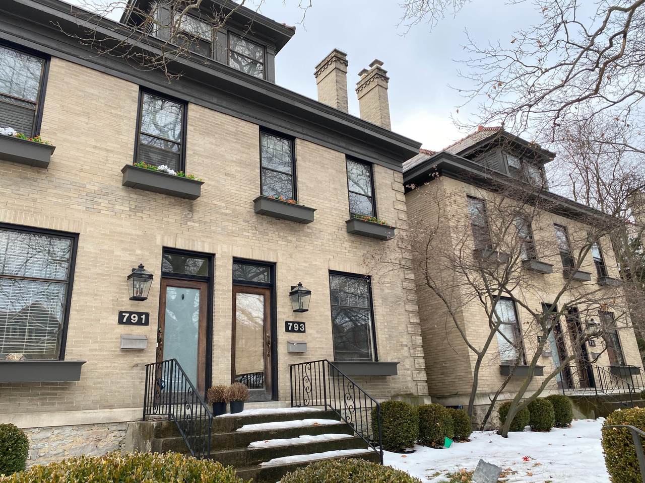 793 Neil Avenue - Photo 1