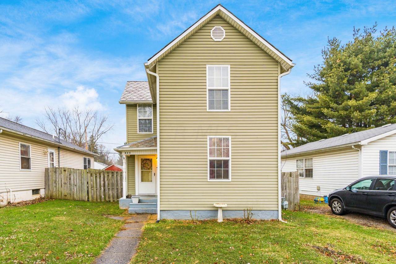423 Busby Avenue - Photo 1