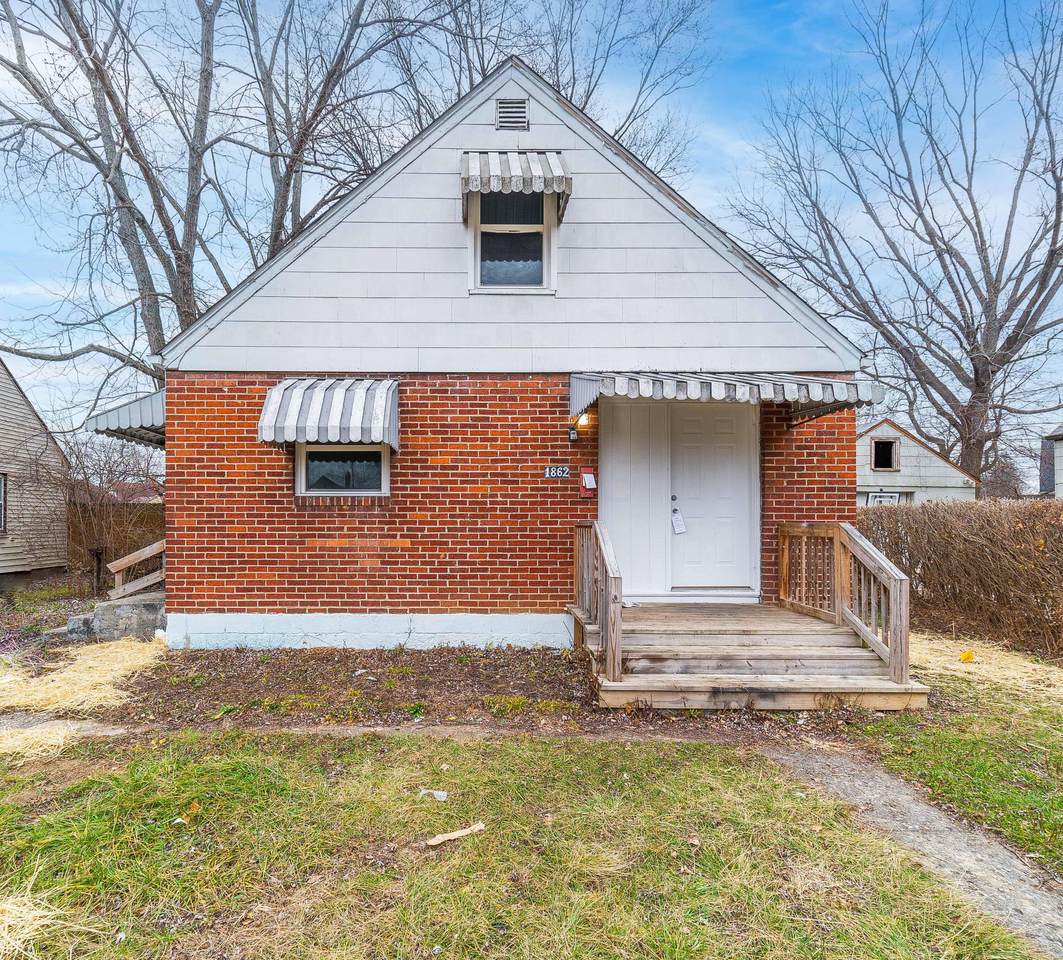 1862 Joan Place - Photo 1