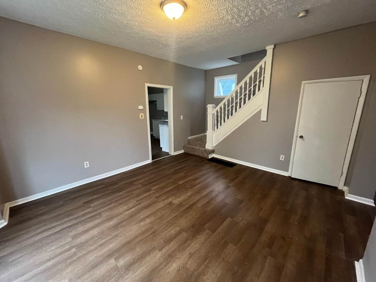 619 22nd Street - Photo 1