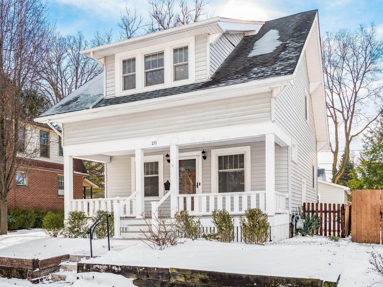 211 Longview Avenue - Photo 1