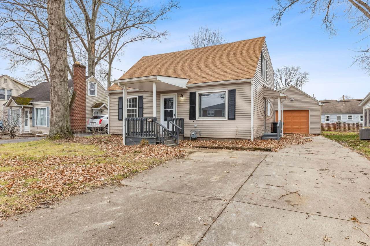598 Willard Avenue - Photo 1
