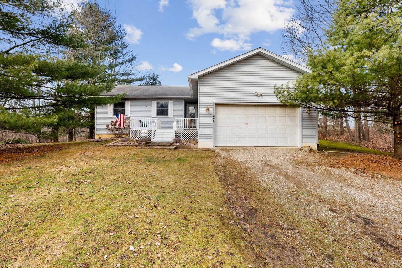 486 Greenlawn Drive - Photo 1