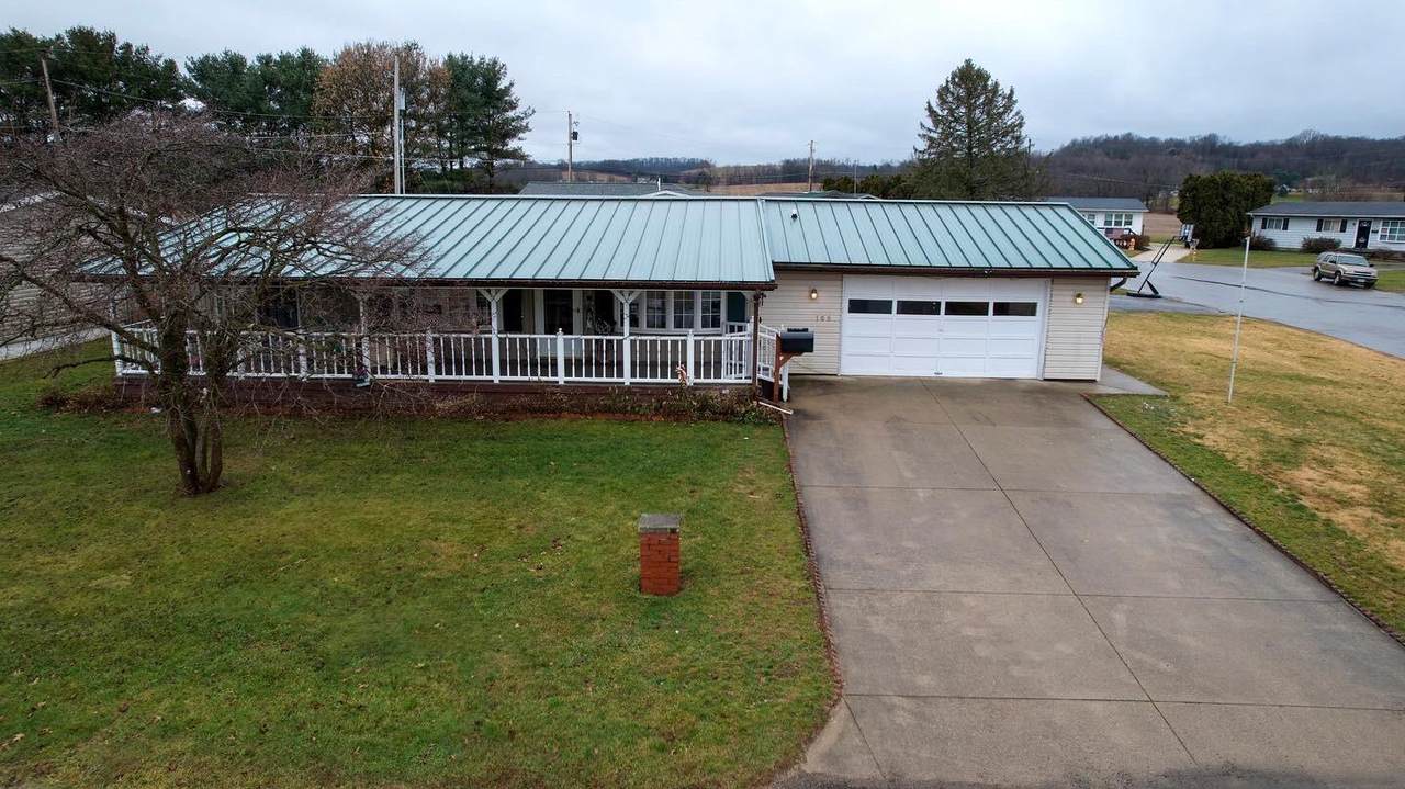 109 7th Street - Photo 1