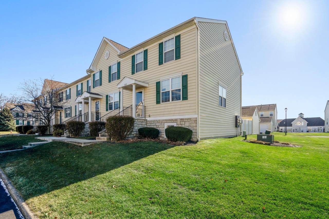 7239 Colonial Affair Drive - Photo 1