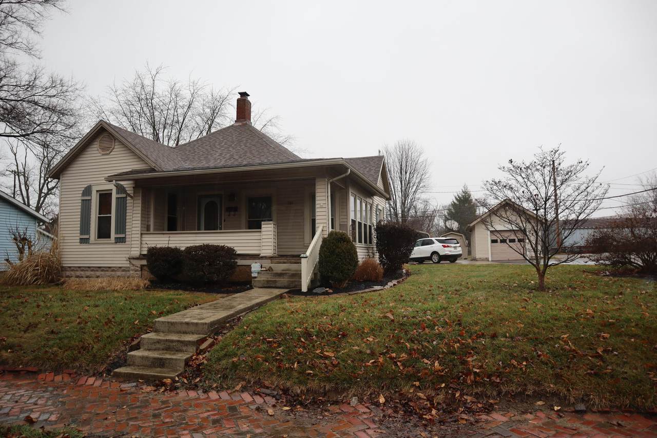 724 North Street - Photo 1