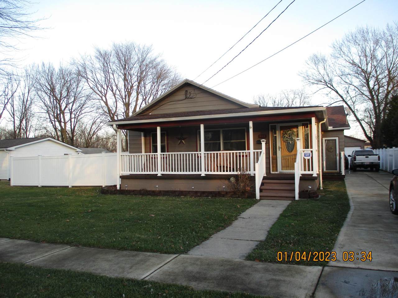 984 State Street - Photo 1