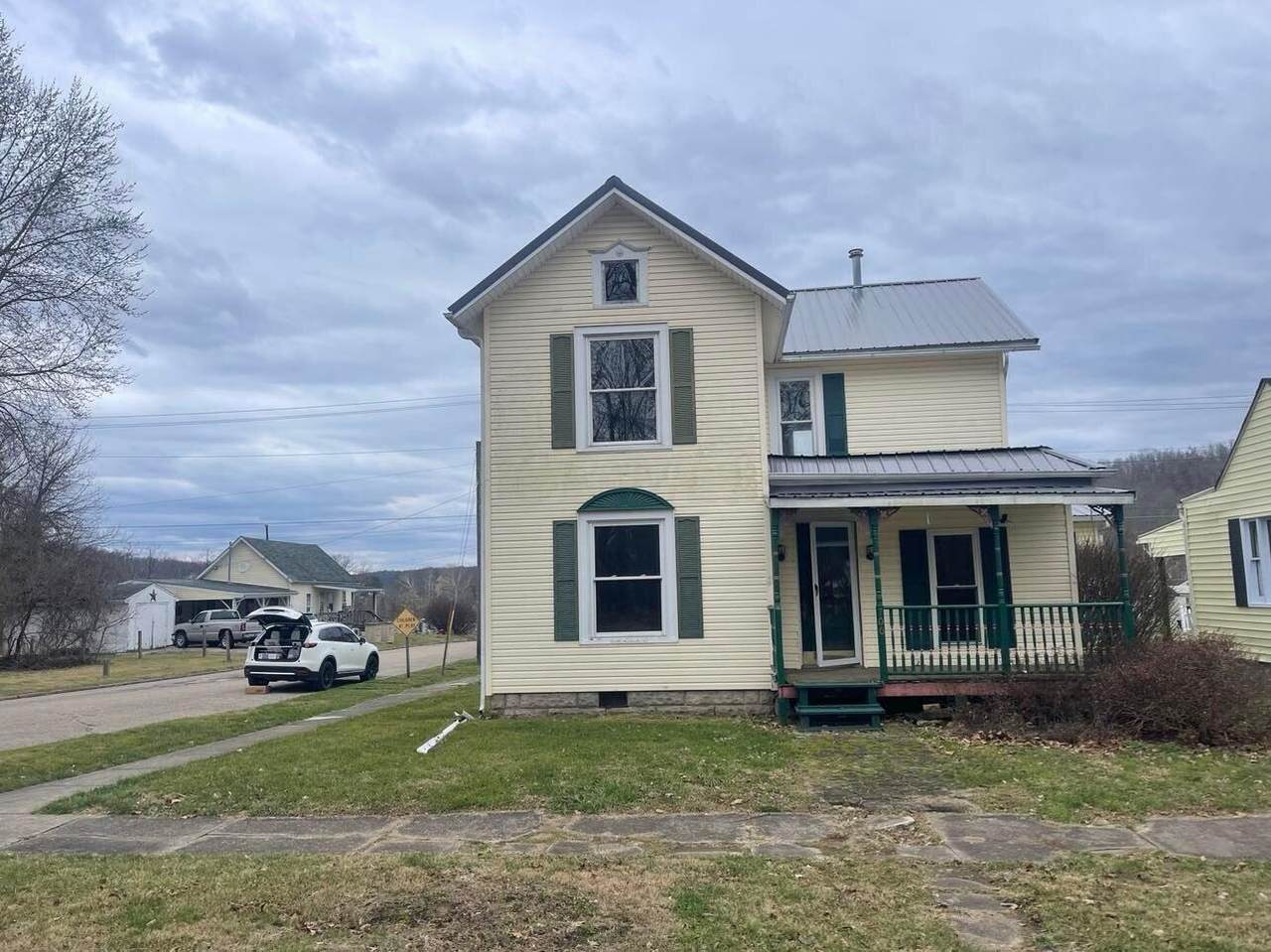 700 Mcconnel Avenue - Photo 1