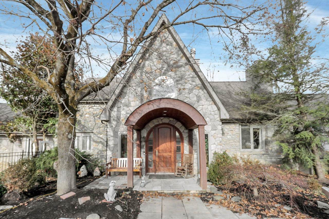 6580 Harriott Road - Photo 1