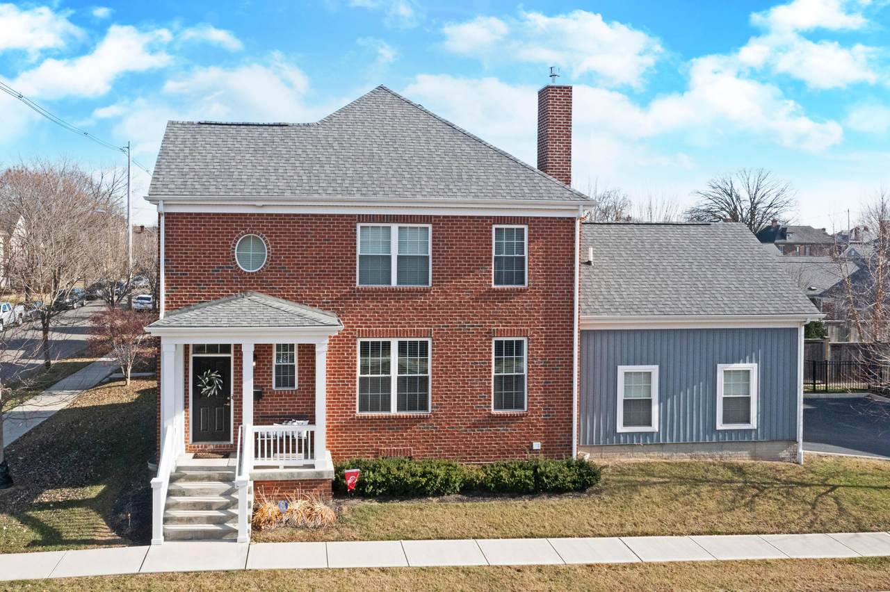 381 Deshler Avenue - Photo 1