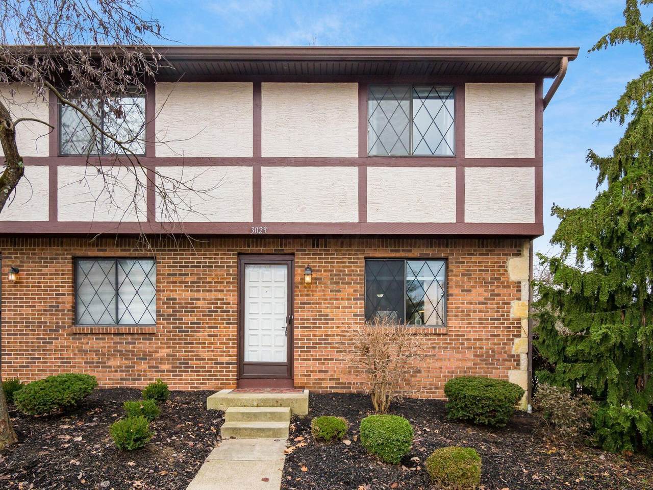 3023 Highcliff Court - Photo 1