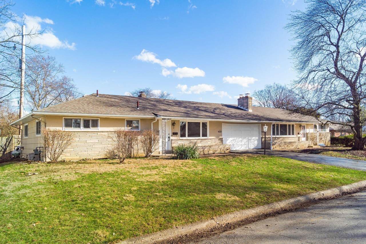 4232 Eastlea Drive - Photo 1