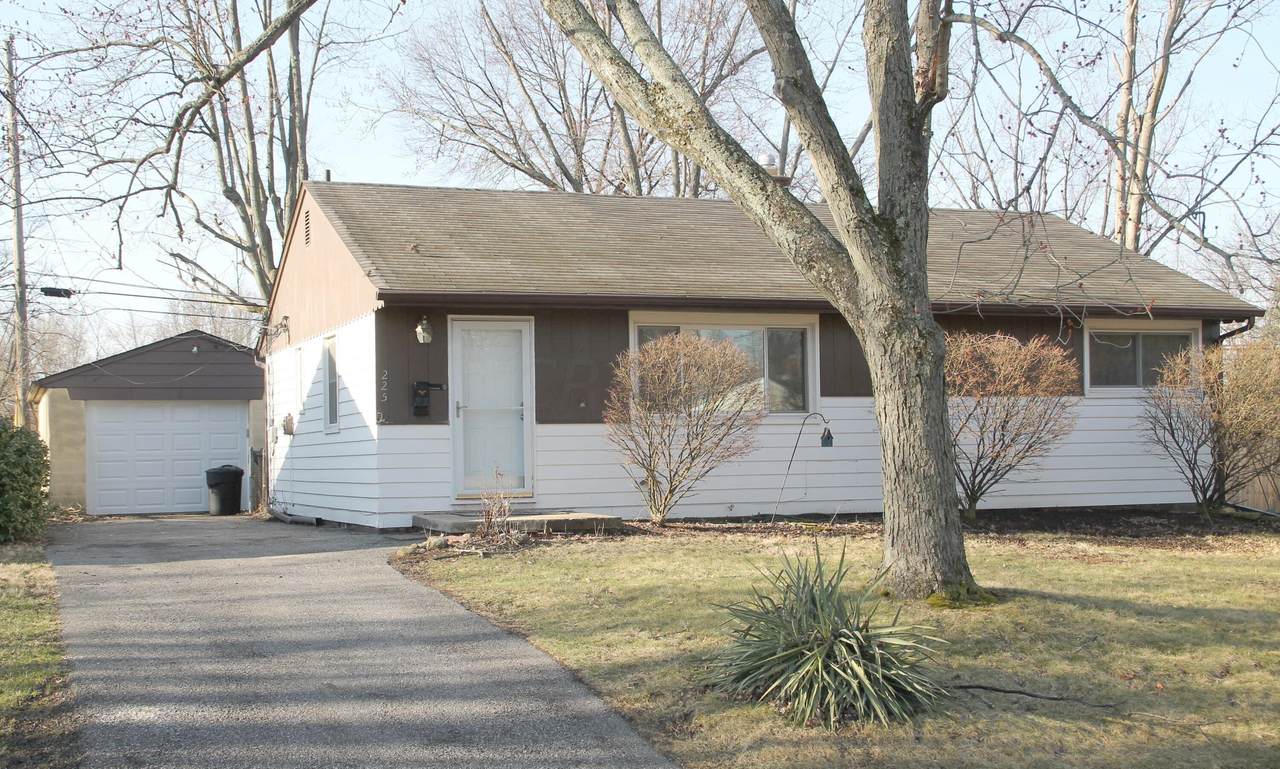 225 Pingree Drive - Photo 1