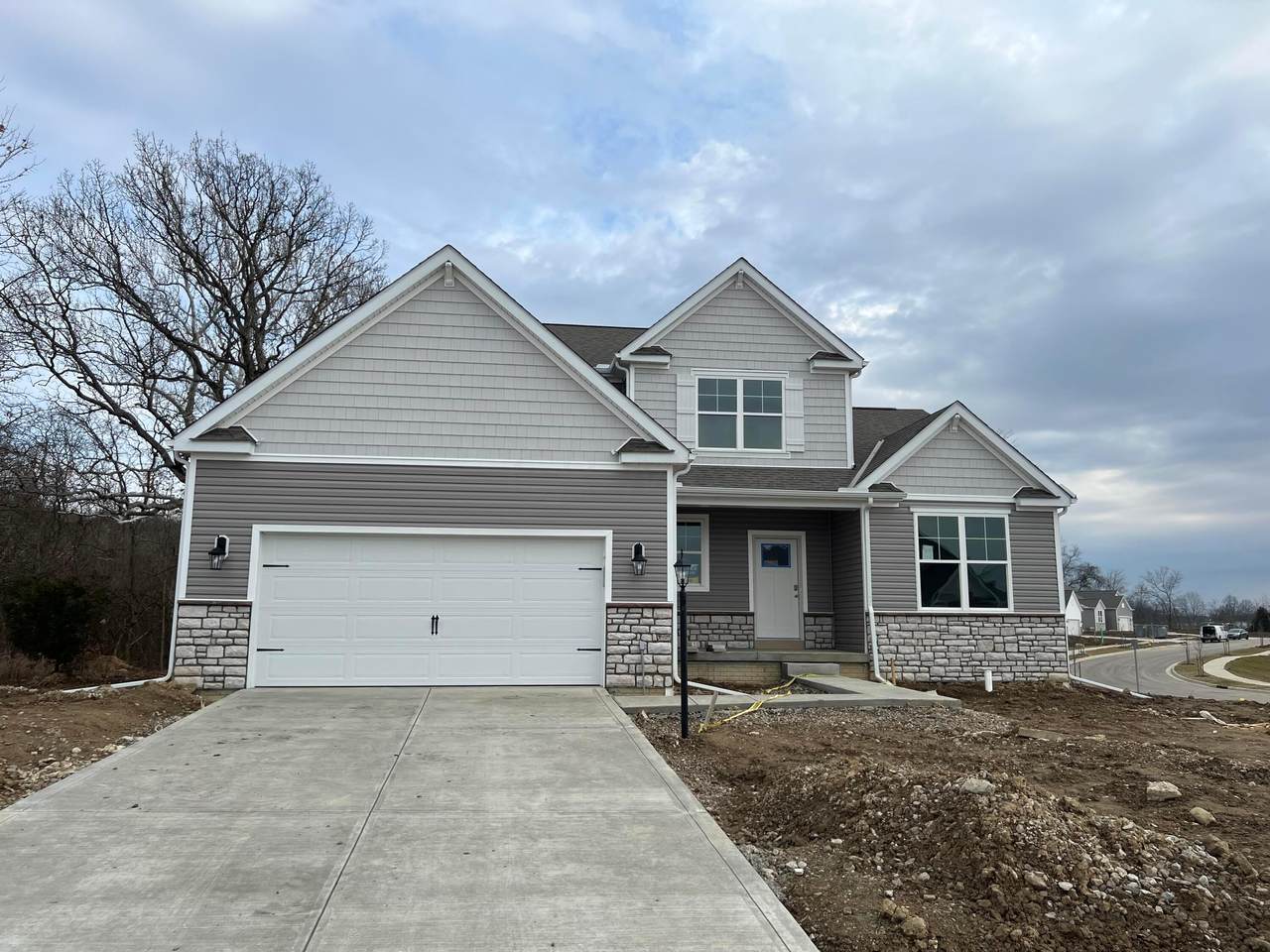 550 Brayshaw Drive - Photo 1