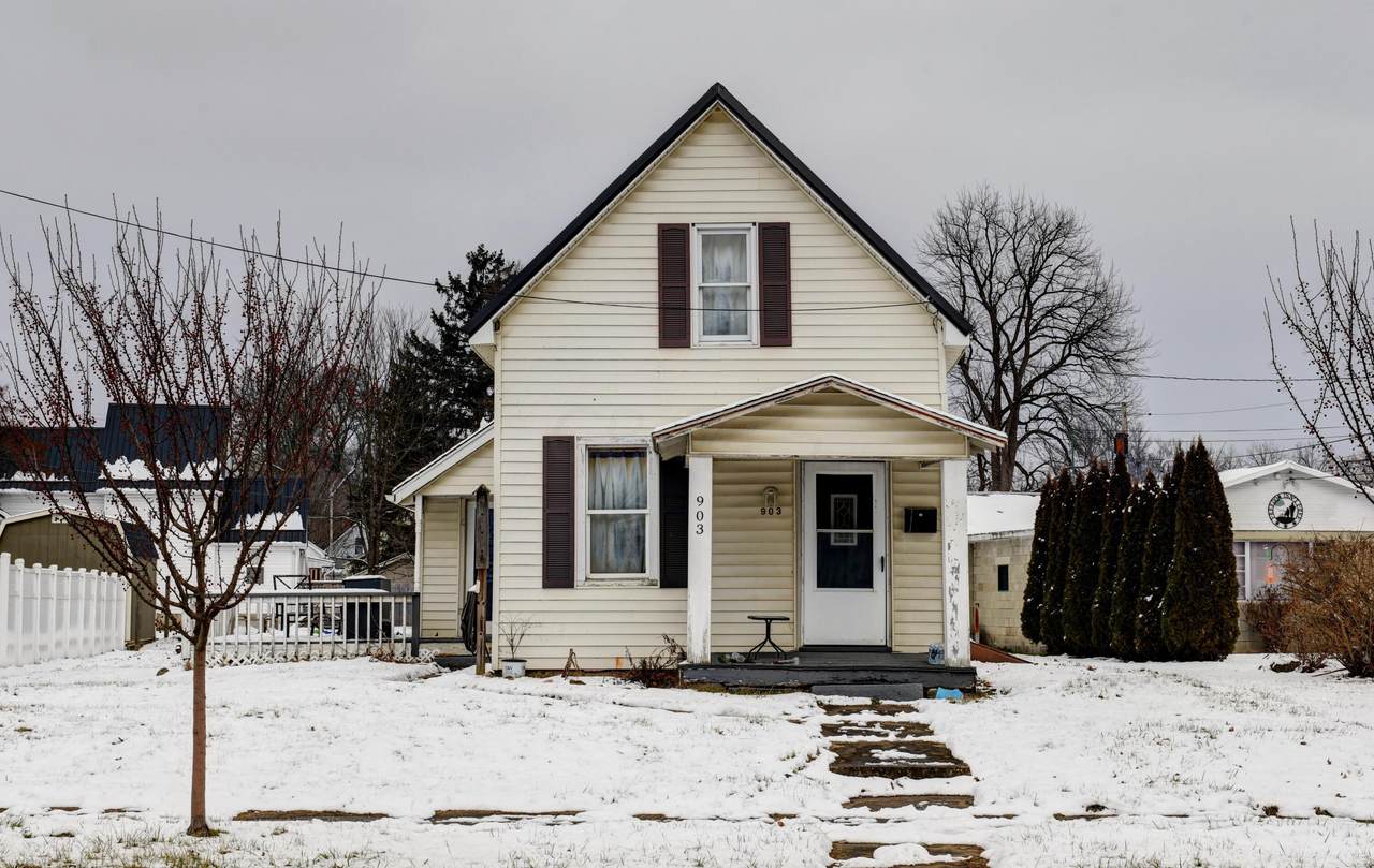 903 Gambier Street - Photo 1