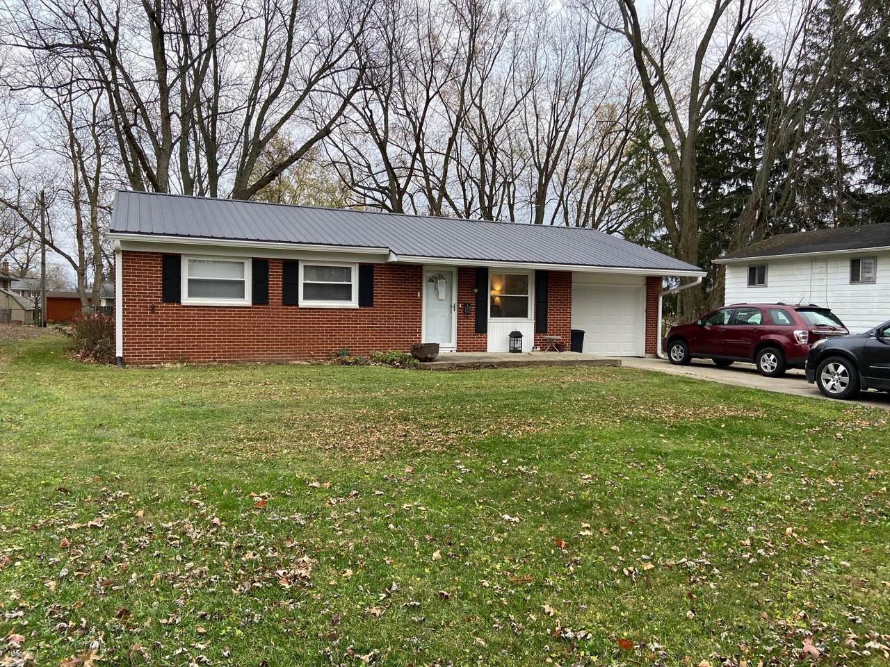 617 Teakwood Court - Photo 1